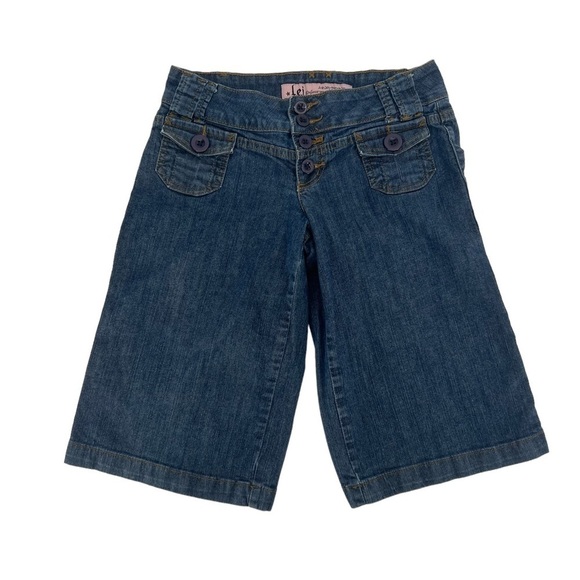 l.e.i. Women's Ashley Trouble Bermuda Jean Shorts Size 3 - Picture 1 of 5